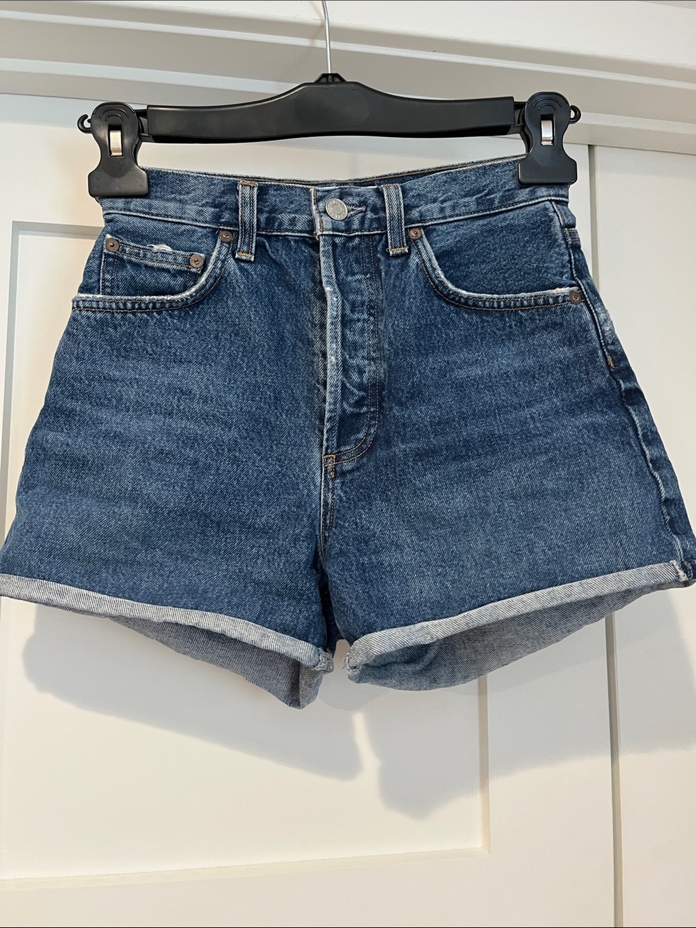 AGOLDE Dee Rolled Hem High Rise Denim Shorts in Enamor 24
